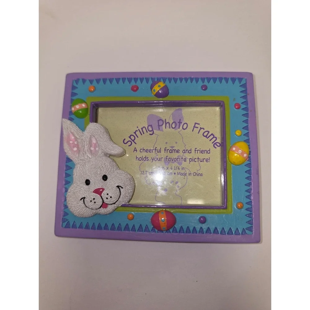 Expressly Yours Easter Bunny 3D vintage photo frame‎ Picture